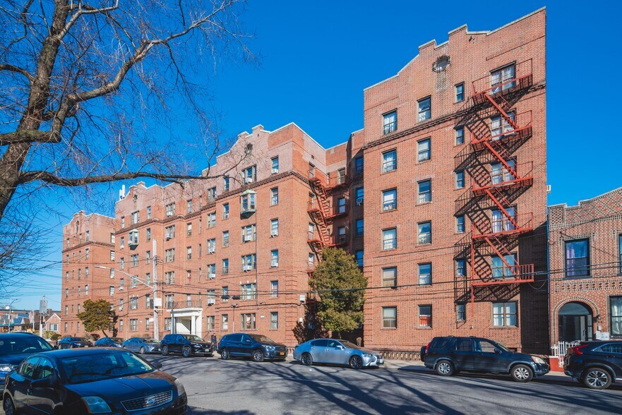 751 Troy Ave, Brooklyn, NY à vendre - Photo de l’immeuble – Image 3 sur 31