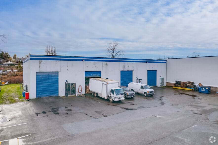 5180 Still Creek Ave, Burnaby, BC à louer - Photo de l’immeuble – Image 3 sur 4