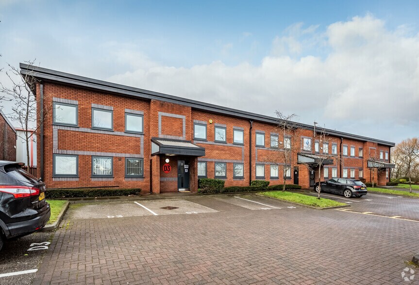 Ashburton Rd W, Manchester à louer - Photo principale – Image 1 sur 17