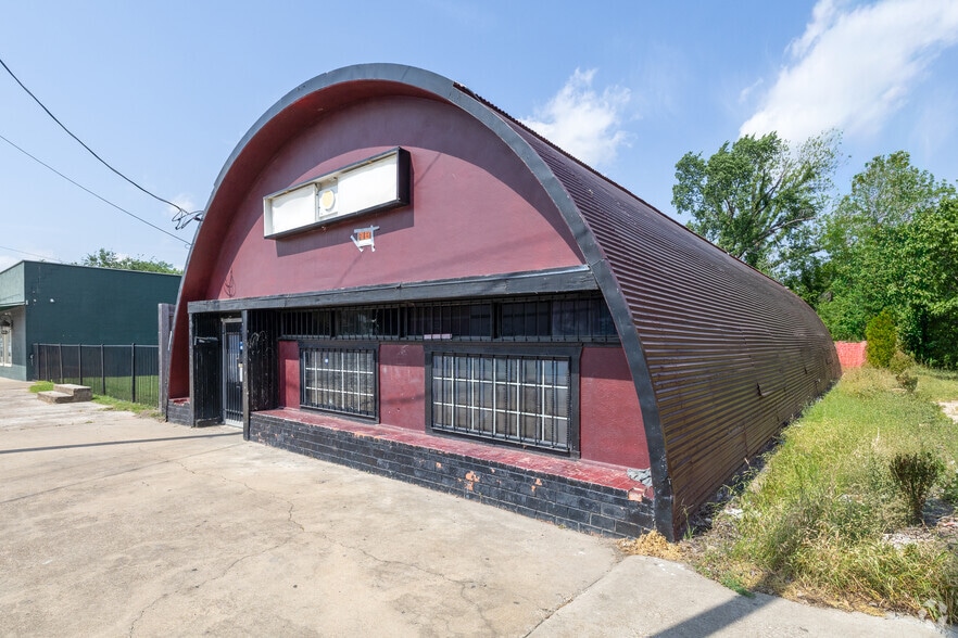 408 N Bryan Ave, Bryan, TX à vendre - Photo de l’immeuble – Image 1 sur 3