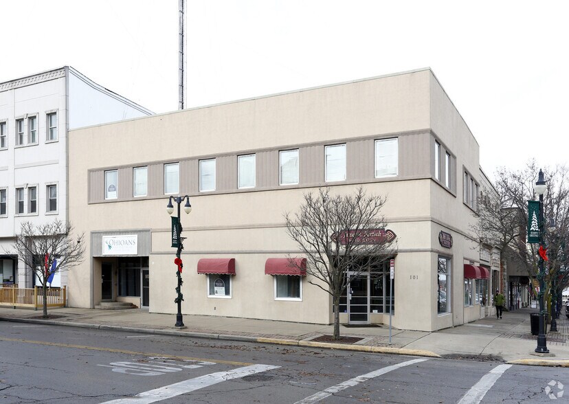 105 W Market St, Sandusky, OH à louer - Photo de l’immeuble – Image 1 sur 1