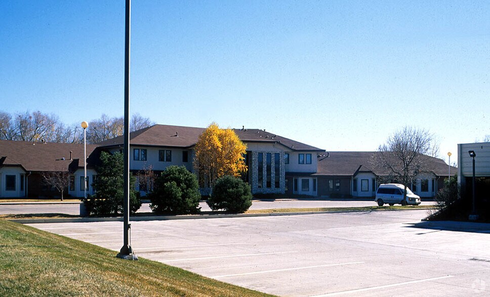 421 21st Ave, Longmont, CO à louer - Photo de l’immeuble – Image 2 sur 4