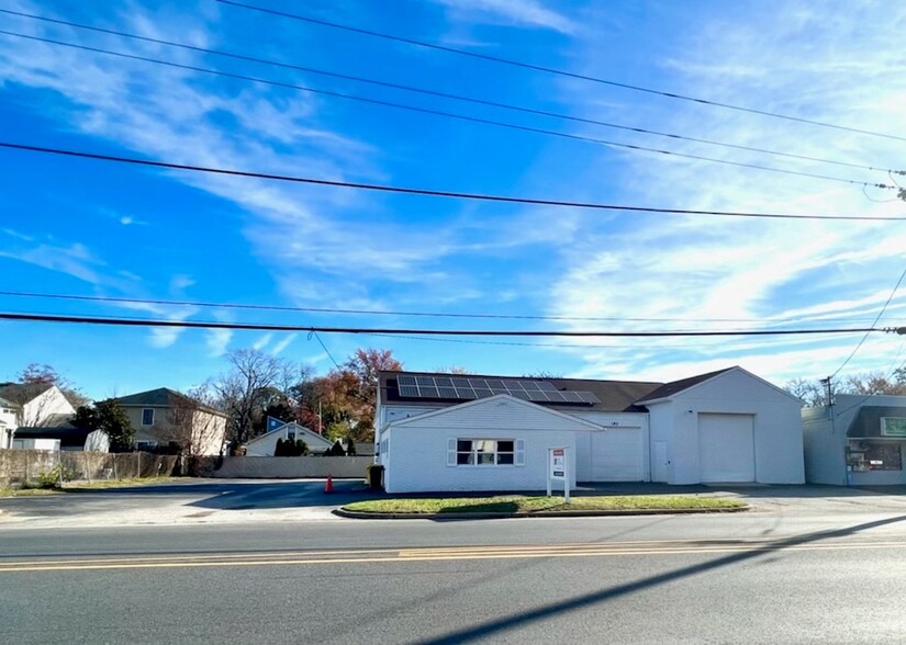 192 Mayo Rd, Edgewater, MD à louer - Photo de l’immeuble – Image 3 sur 9
