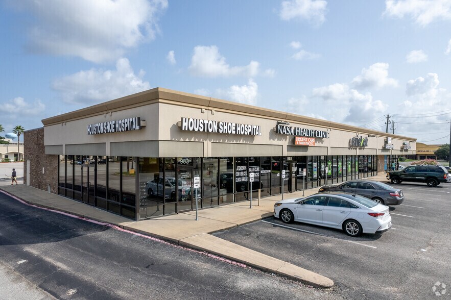 999 1/2 E NASA Rd, Webster, TX à louer - Photo principale – Image 1 sur 6