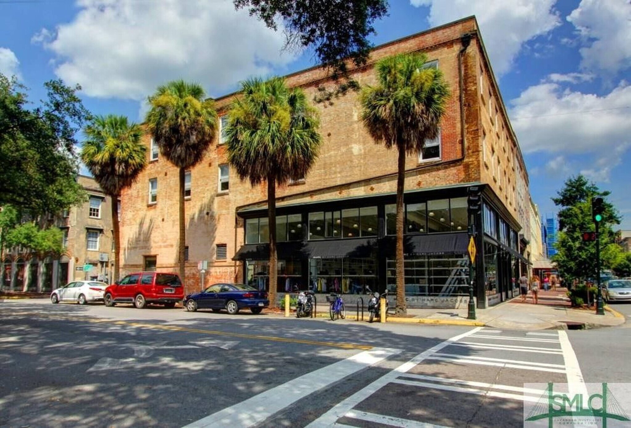 322 W Broughton St, Savannah, GA à louer Photo principale– Image 1 sur 29