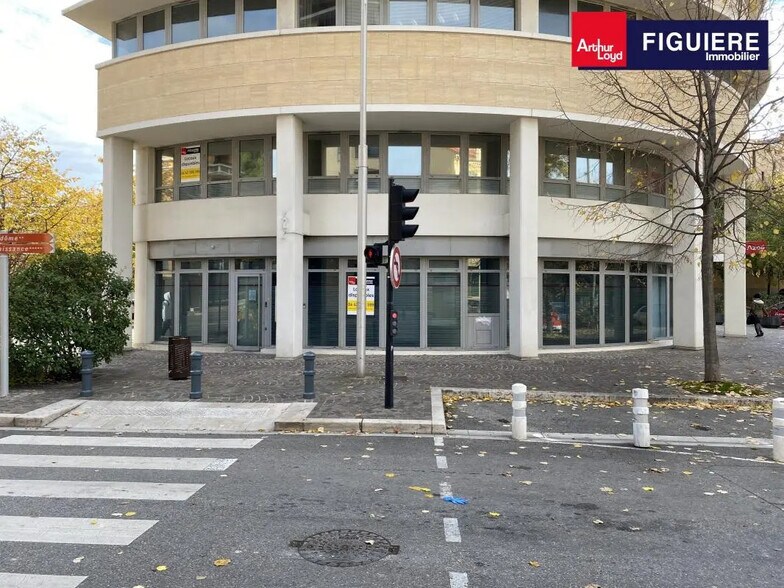 150 Avenue Georges Pompidou, Aix-en-Provence à louer - Photo de l’immeuble – Image 3 sur 8