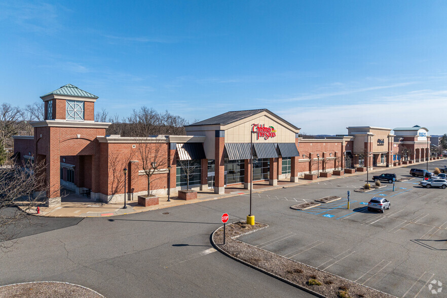 327 Mt Hope Ave, Rockaway, NJ à louer - Photo principale – Image 1 sur 4