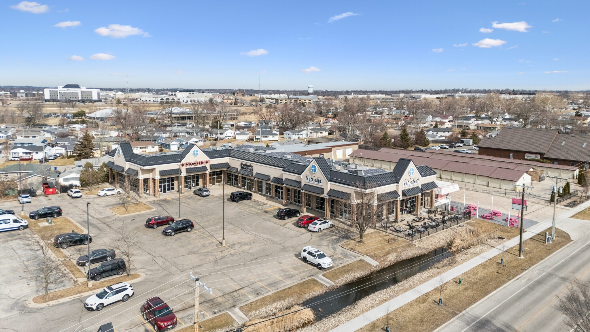 1060 NE Old Marion Rd, Cedar Rapids, IA à vendre Photo principale– Image 1 sur 14