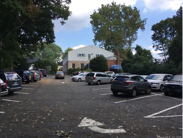 222 Mckee St, Manchester, CT à louer - Photo de l’immeuble – Image 2 sur 29