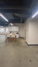 4221 Wilshire Blvd, Los Angeles, CA à louer - Vidéo sur l’annonce professionnelle 