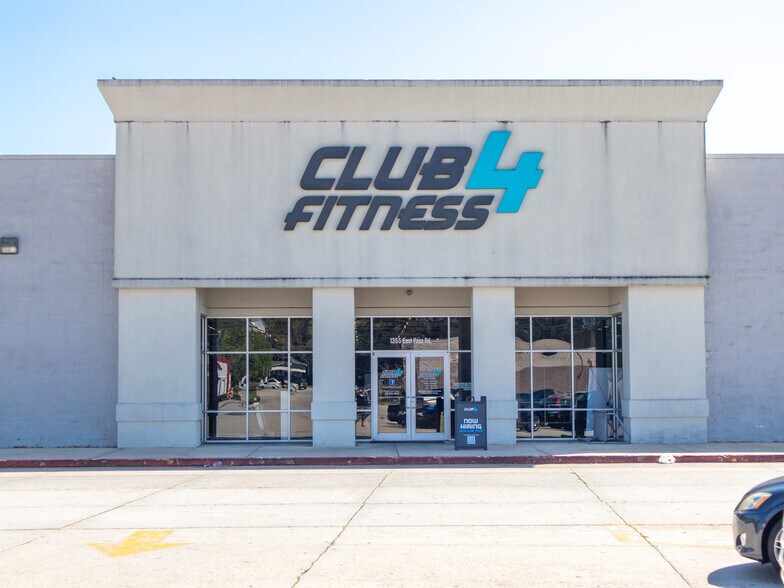1307-1355 E Pass Rd, Gulfport, MS à louer - Photo de l’immeuble – Image 2 sur 7