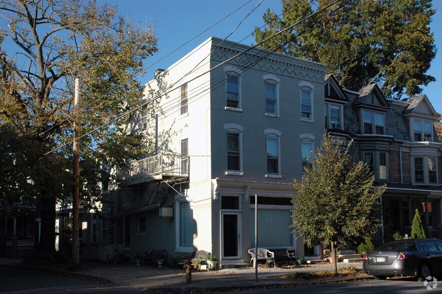 208-210 Muench St, Harrisburg, PA à vendre - Photo de l’immeuble – Image 2 sur 2