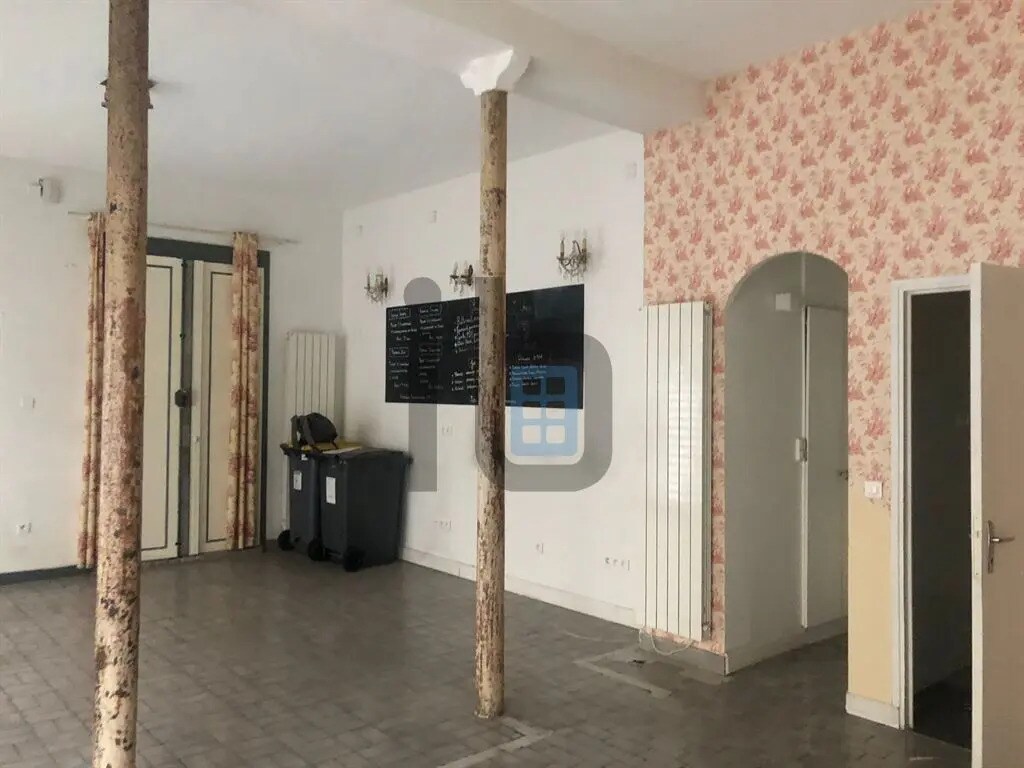 Local commercial dans Paris à louer Photo de l’immeuble– Image 1 sur 6