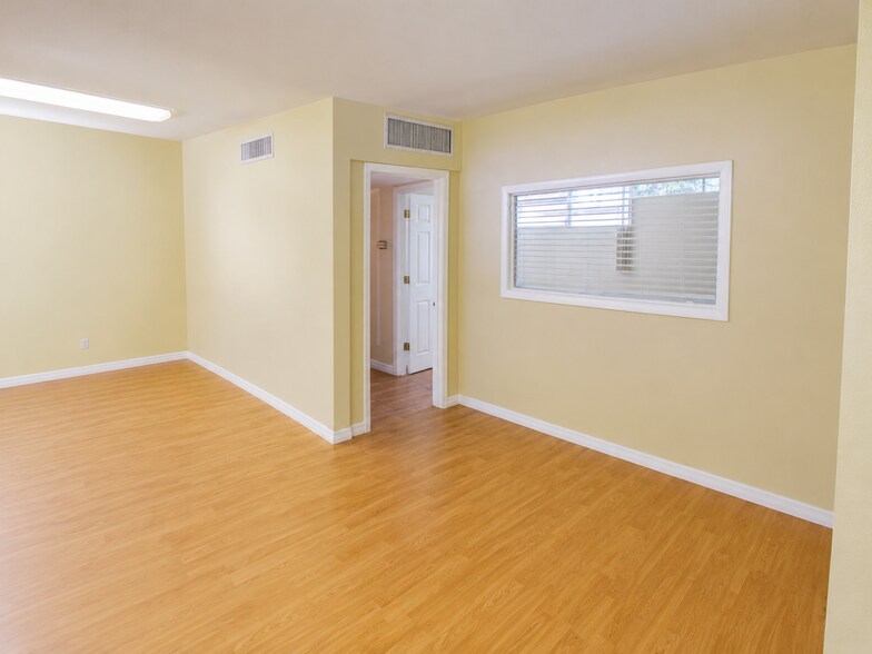 1201 S Highland Ave, Clearwater, FL à vendre - Photo de l’immeuble – Image 3 sur 9