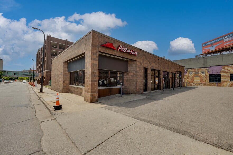 1101 Hennepin Ave, Minneapolis, MN à vendre - Photo de l’immeuble – Image 2 sur 27