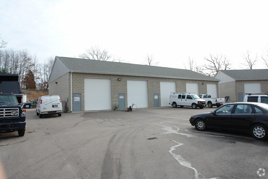 26 Main St, Ashaway, RI à louer - Photo principale – Image 1 sur 1