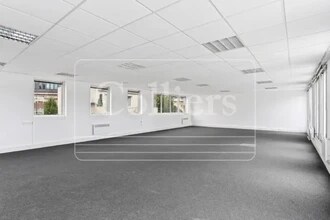 8 Rue Edouard Naud, Issy-les-Moulineaux à louer Photo intérieure– Image 2 sur 14