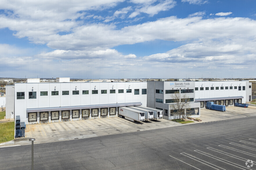 8125 E 88th Ave, Henderson, CO à louer - Photo de l’immeuble – Image 2 sur 8