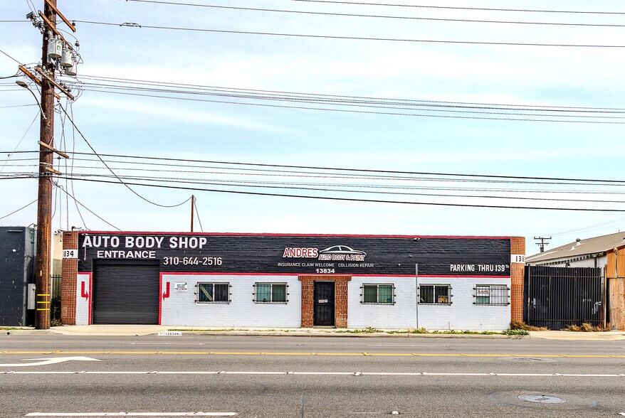 13840 Prairie Ave, Hawthorne, CA à vendre - Photo principale – Image 1 sur 16