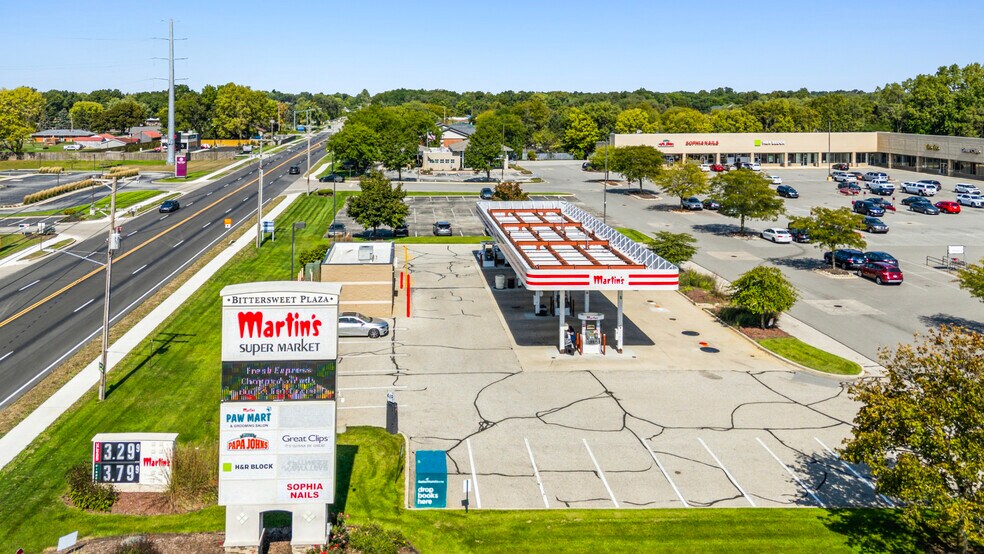 306-338 N Bittersweet Rd, Mishawaka, IN à vendre - Photo de l’immeuble – Image 2 sur 10