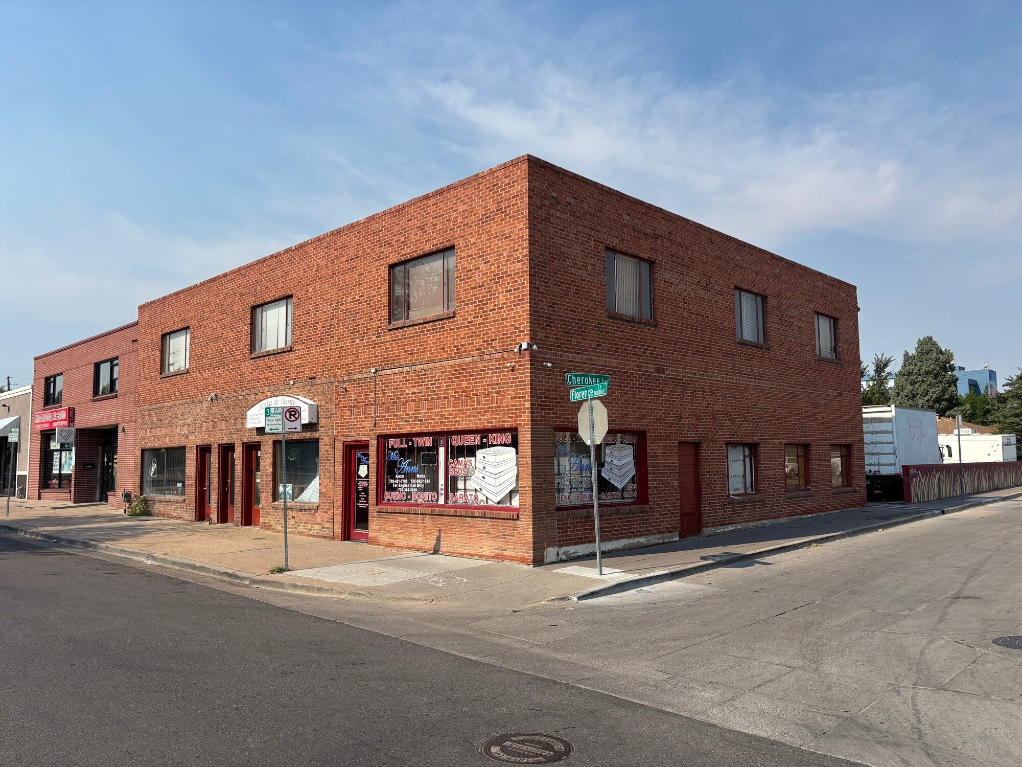 1457 Florence St, Aurora, CO à vendre Photo principale– Image 1 sur 14