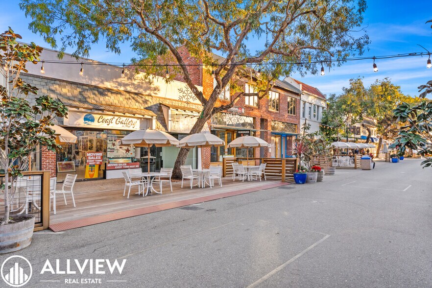 265 Forest Ave, Laguna Beach, CA à louer - Photo de l’immeuble – Image 3 sur 12