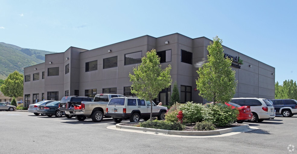 360 S 200 W, Farmington, UT à louer - Photo de l’immeuble – Image 3 sur 7