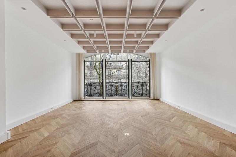 11 B Rue Balzac, Paris à louer Photo intérieure– Image 1 sur 17