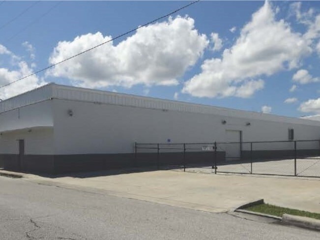 520 Saint Johns St, Cocoa, FL à louer - Photo de l’immeuble – Image 1 sur 2