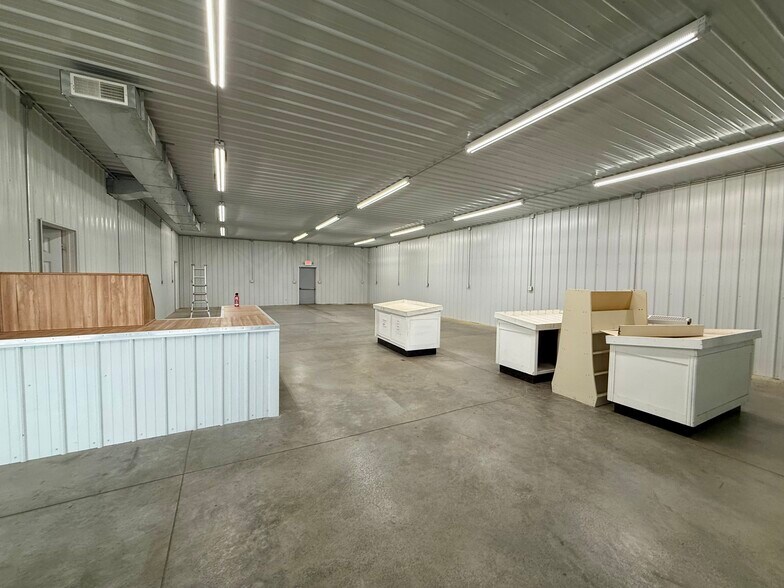 612 E Tipton St, Seymour, IN à vendre - Photo intérieure – Image 3 sur 12