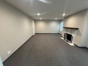 1130-1132 McKendrie St, San Jose, CA à louer Photo intérieure– Image 1 sur 12