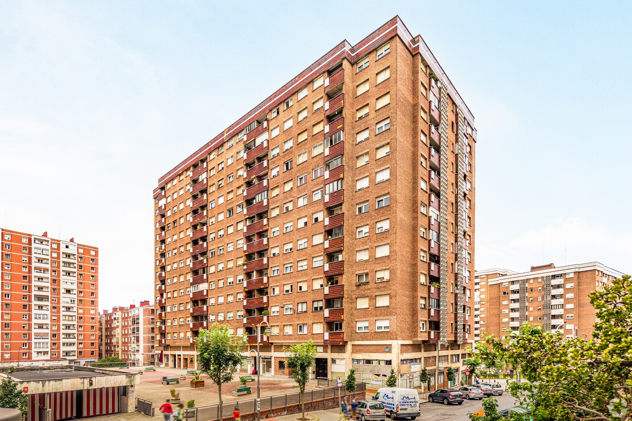 Immeuble residentiel dans Bilbao, Vizcaya à vendre Photo de l’immeuble– Image 1 sur 3