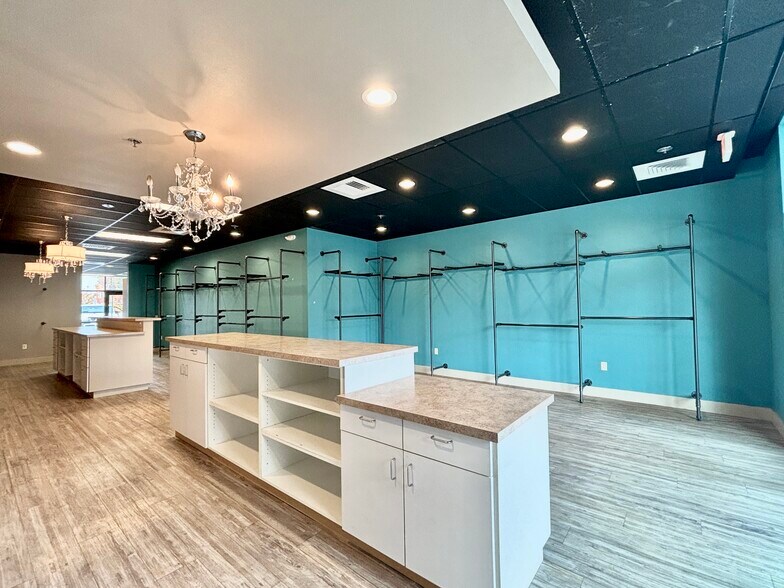 1127 Broadway St NE, Salem, OR à louer - Photo de l’immeuble – Image 2 sur 9
