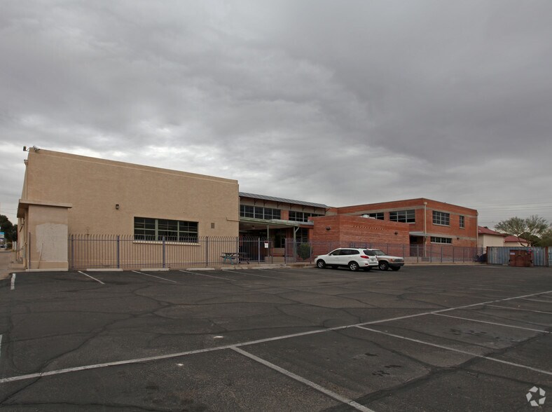 325 W 2nd St, Tucson, AZ à louer - Photo de l’immeuble – Image 2 sur 5