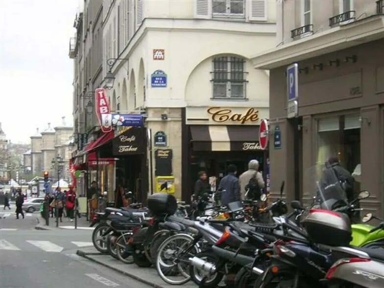 Local commercial dans Paris à louer - Photo de l’immeuble – Image 2 sur 3