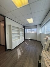 6243 Fairmont Pky, Pasadena, TX à louer Photo intérieure– Image 2 sur 5