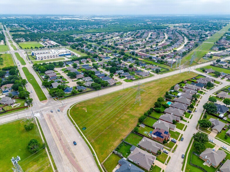 1300 Southeast Pky, Arlington, TX à vendre - Photo de l’immeuble – Image 1 sur 15
