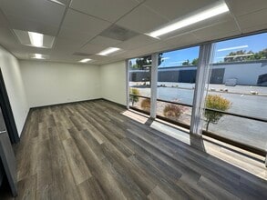 4020 N Palm St, Fullerton, CA à louer Photo de l’immeuble– Image 2 sur 5