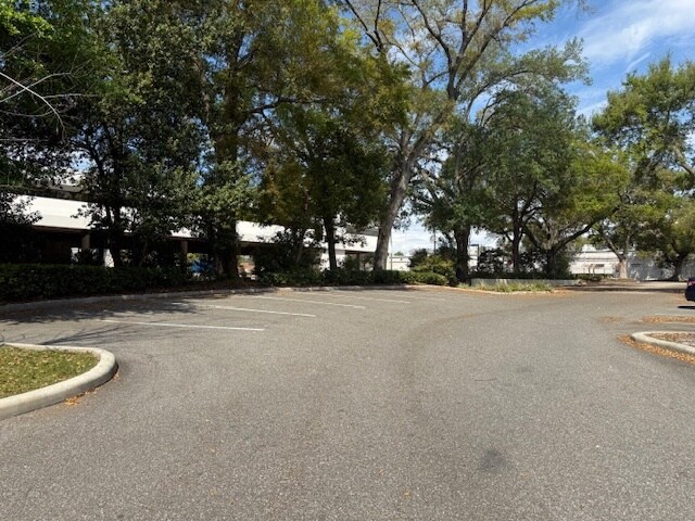 Jasmine Rd, Altamonte Springs, FL à vendre - Photo de l’immeuble – Image 2 sur 14