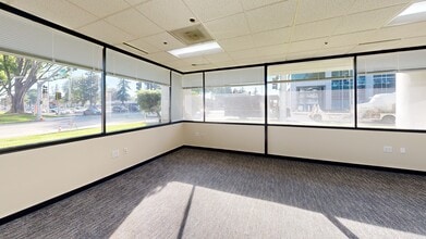 97 E Brokaw Rd, San Jose, CA à louer Numérisation 3D Matterport– Image 1 sur 7