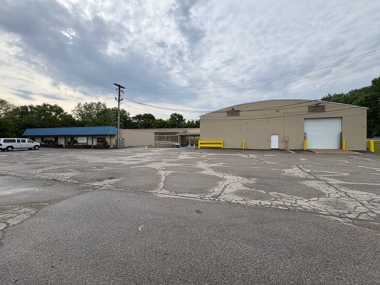 1285 N Indianapolis Rd, Columbus, IN à vendre - Photo de l’immeuble – Image 3 sur 21
