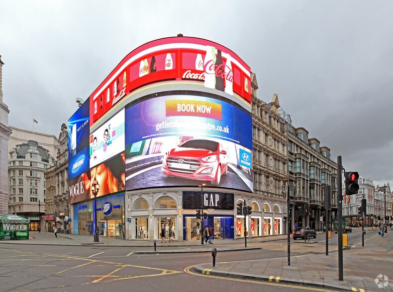 1-17 Shaftesbury Ave, Londres à vendre - Photo de l’immeuble – Image 2 sur 3