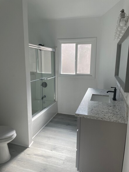 1746 Crenshaw Blvd, Los Angeles, CA à vendre - Photo de l’immeuble – Image 3 sur 13