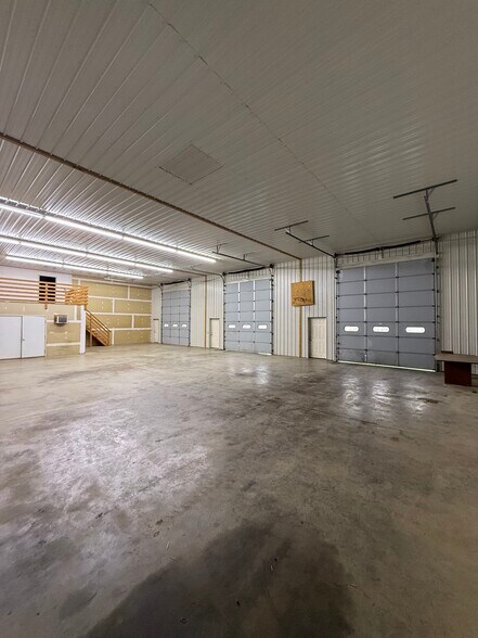 27 Industrial Dr, Ruckersville, VA à louer - Photo de l’immeuble – Image 3 sur 6