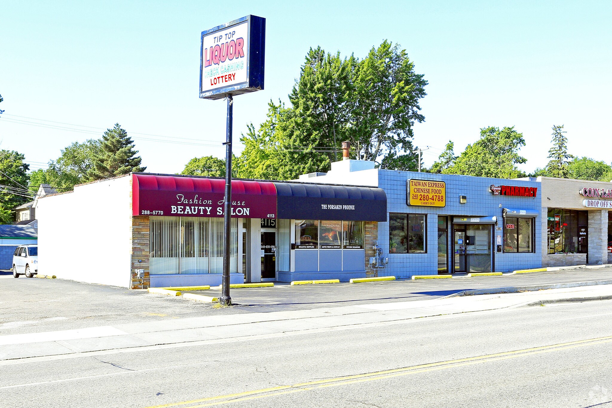 4113-4121 W 13 Mile Rd, Royal Oak, MI à louer Photo principale– Image 1 sur 8