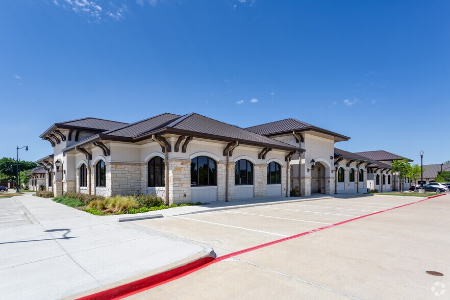 8501 Wade Blvd, Frisco, TX à vendre - Photo de l’immeuble – Image 2 sur 3