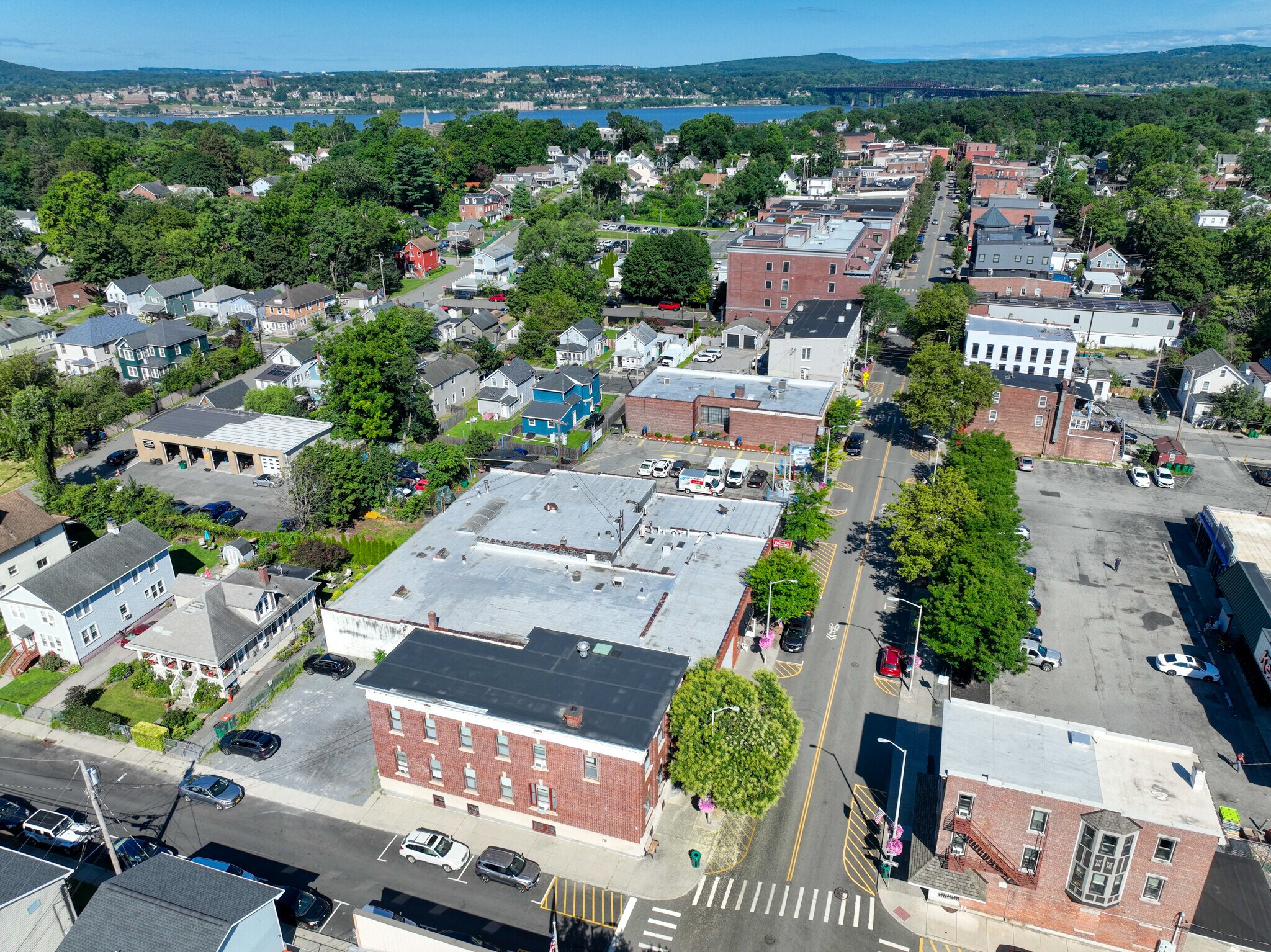 291 Main St, Beacon, NY à louer Photo de l’immeuble– Image 1 sur 15