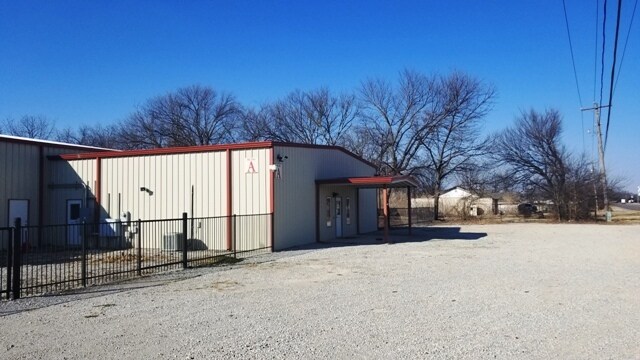 1750 US-77, Davis, OK à louer - Photo de l’immeuble – Image 2 sur 36