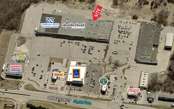 2600 Dodge St, Dubuque, IA à louer Aérien– Image 2 sur 2