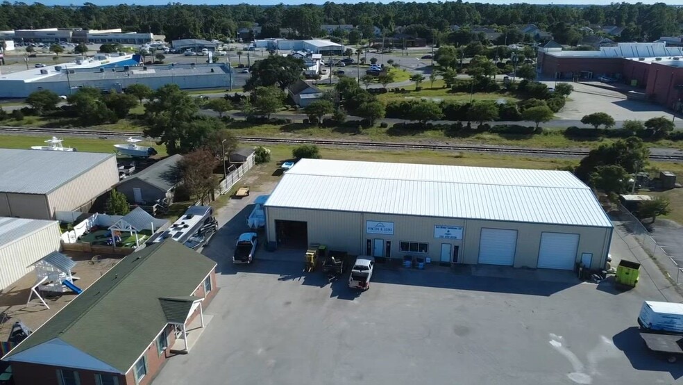 4911 Bridges St, Morehead City, NC à louer - Vidéo sur l’annonce professionnelle – Image 2 sur 21